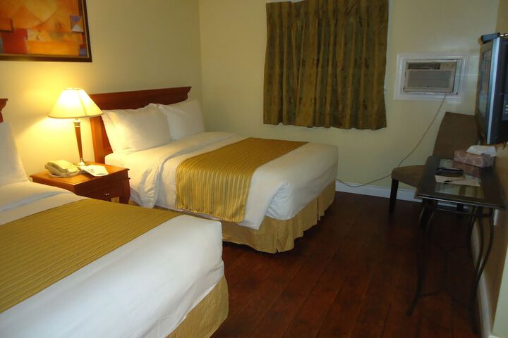 Room 12 of 52