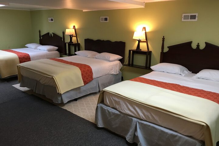 Room 12 of 40