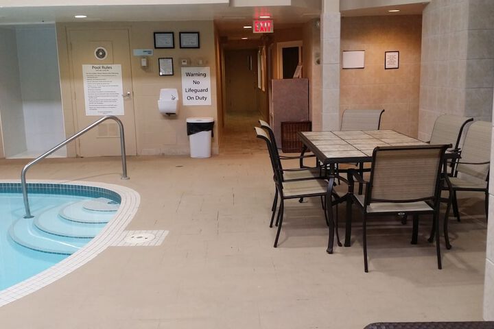Pool 6 of 52