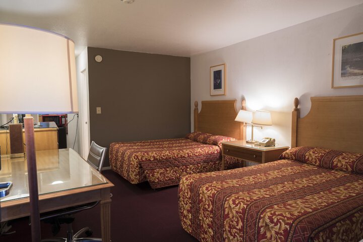 Room 22 of 37