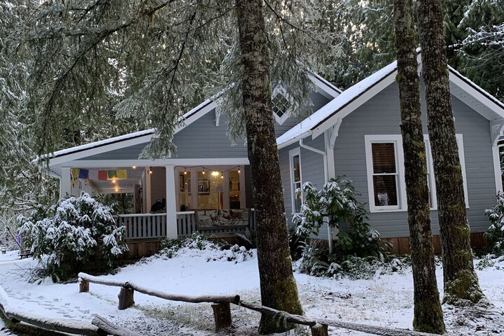 Mountain Meadows Inn