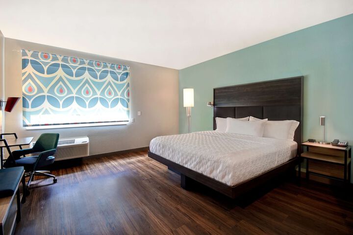Room 33 of 45