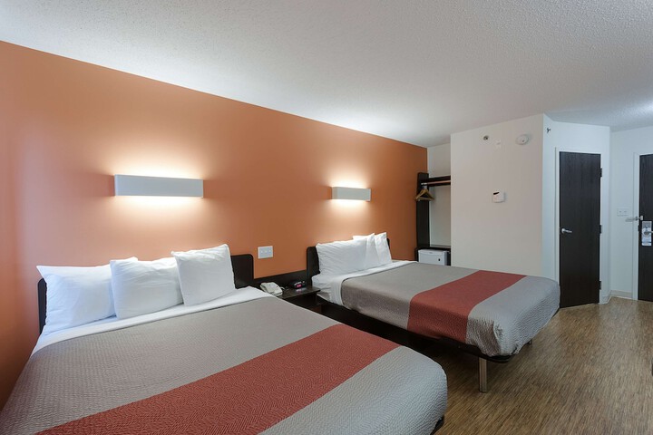 Motel 6 Brandon MB