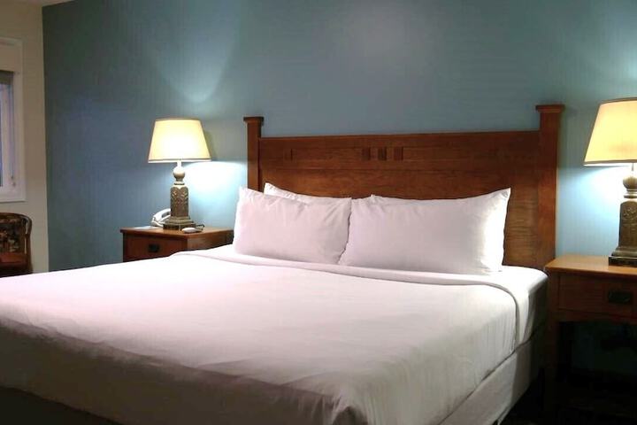 Room 25 of 68