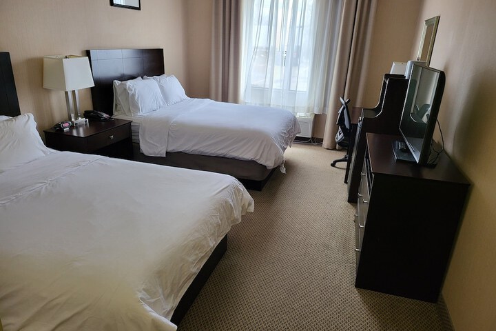 Room 18 of 39