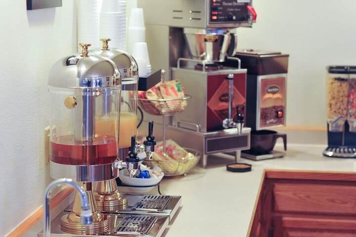 Breakfast/Coffee Service 34 of 37