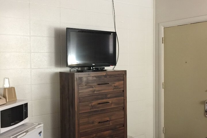 Room 8 of 44