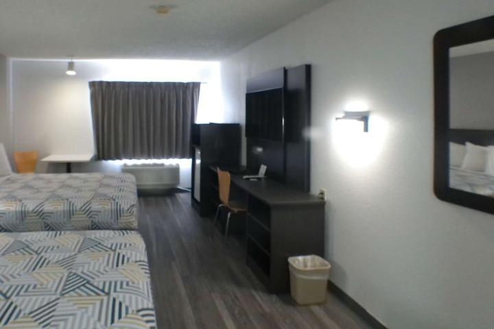 Room 28 of 48