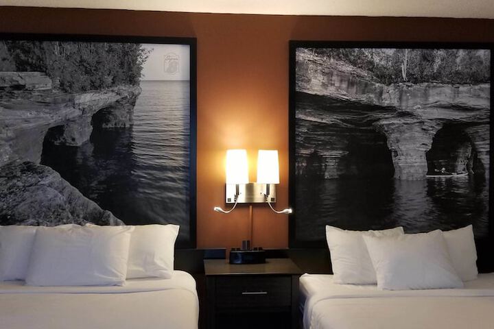 Room 25 of 59