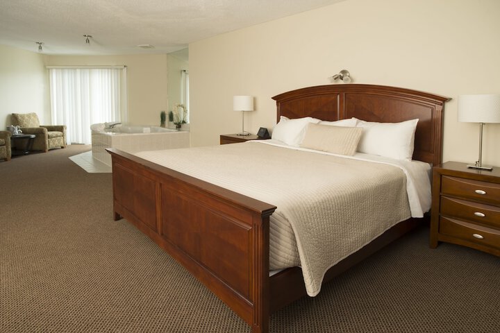 Room 22 of 38