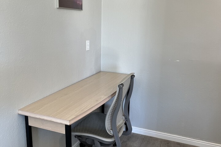 Room 32 of 59