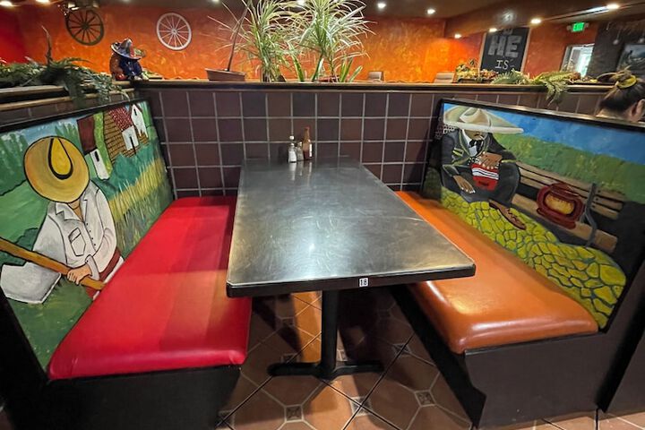 Dining 42 of 54