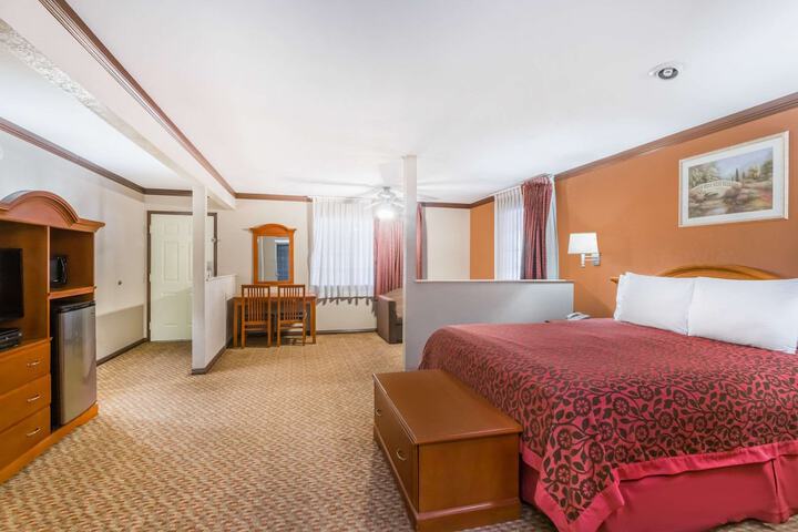 Room 18 of 27