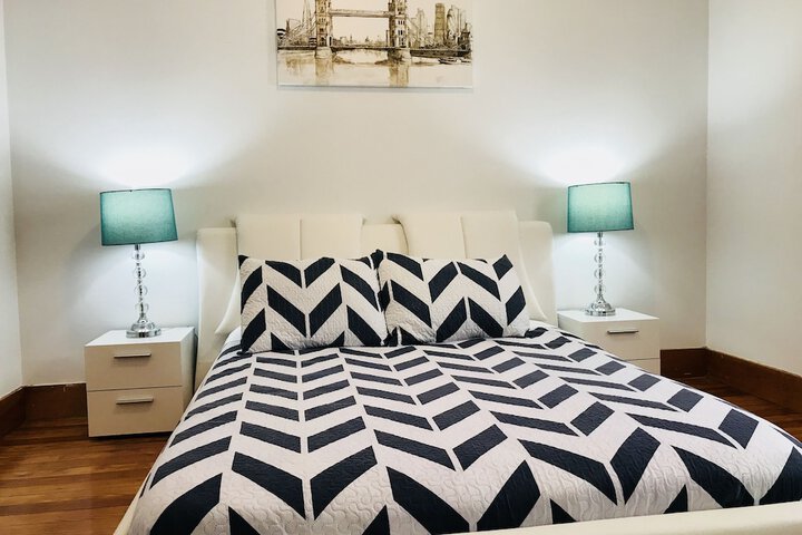 Room 16 of 27