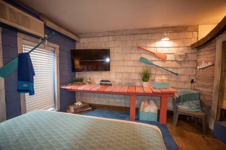 Room 163 of 251