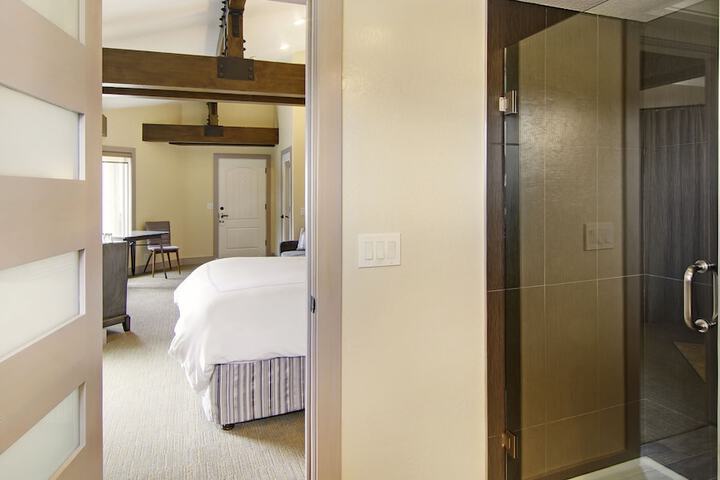 Room 65 of 101