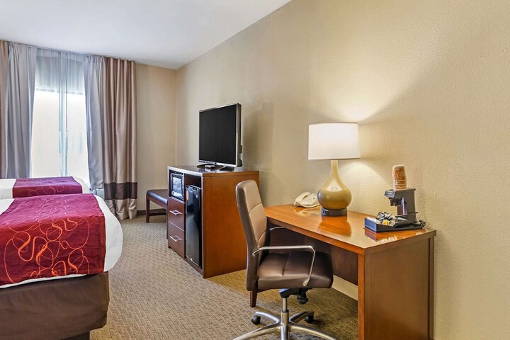 Room 30 of 61