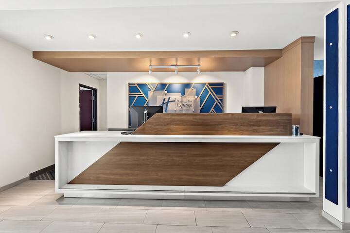 Holiday Inn Express & Suites Perry by IHG