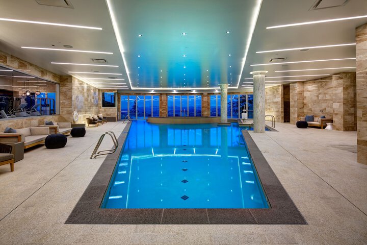 Pool 11 of 306