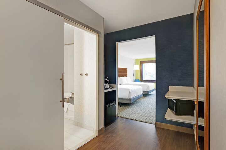 Holiday Inn Express Kingston West by IHG