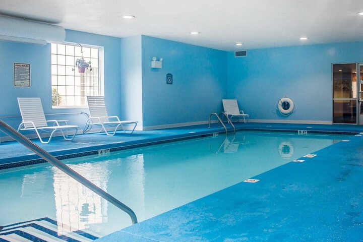 Comfort Inn & Suites Dayville - Killingly Industrial Park
