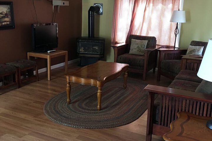 Room 27 of 86