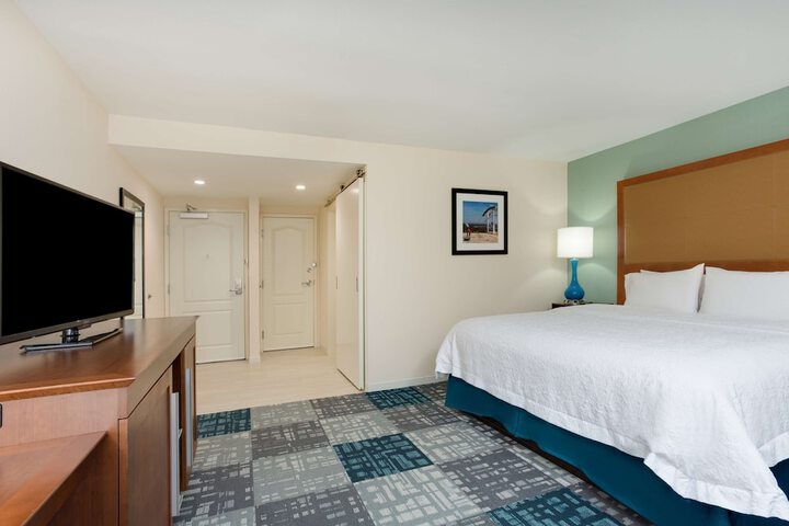 Room 28 of 43