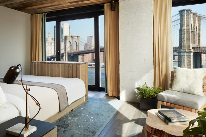Room 27 of 56