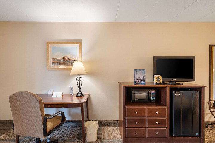 Room 19 of 41