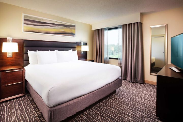 Room 32 of 53