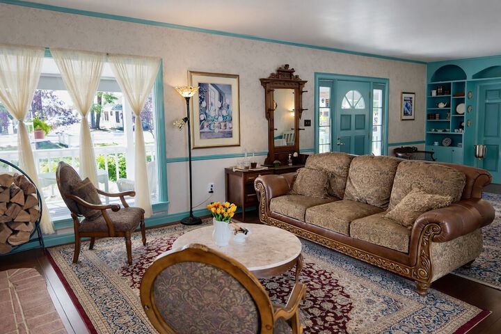 The Bidwell House