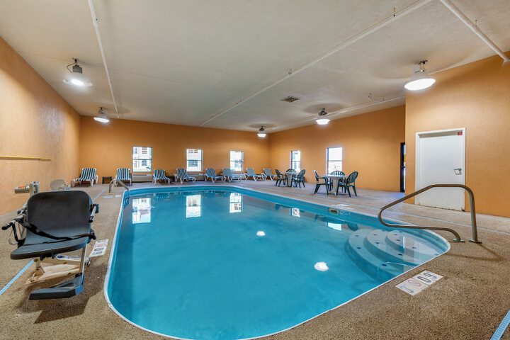 Pool 6 of 44
