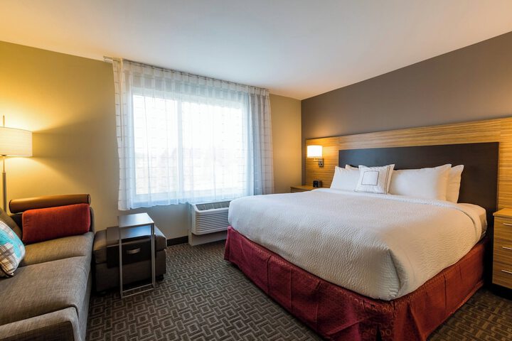 Room 22 of 28