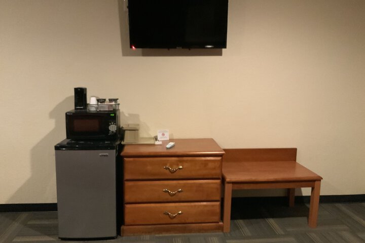 Room 26 of 65