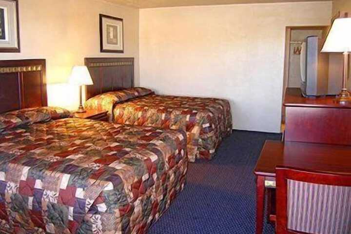 Room 11 of 23