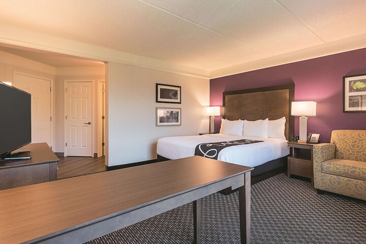 Room 17 of 51