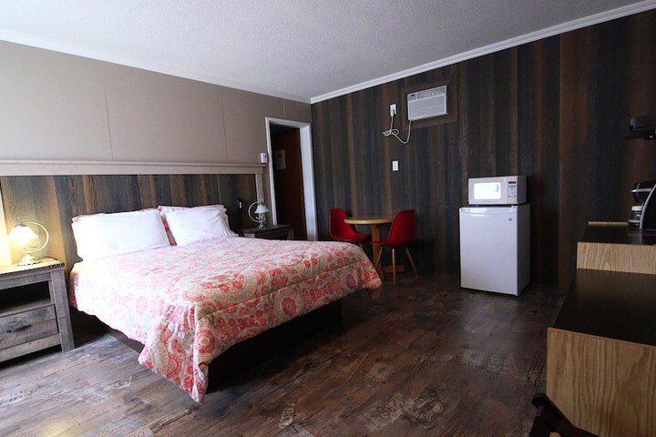 Room 21 of 57
