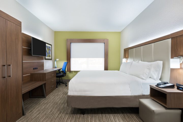 Room 29 of 48