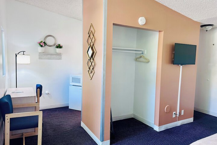 Room 39 of 56