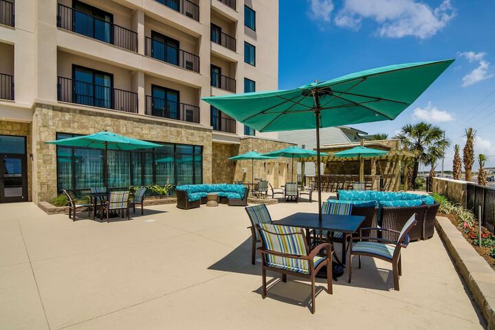 Comfort Inn & Suites Gulf Shores East Beach near Gulf State Park