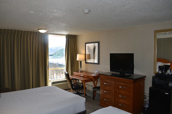 Room 22 of 40