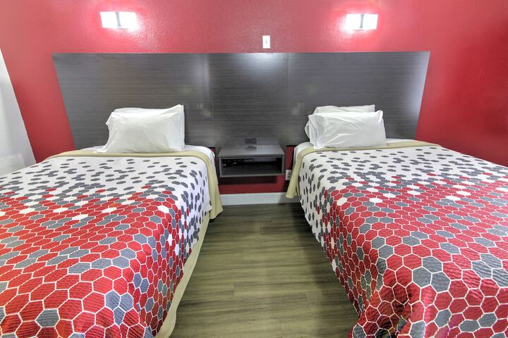 Room 14 of 21