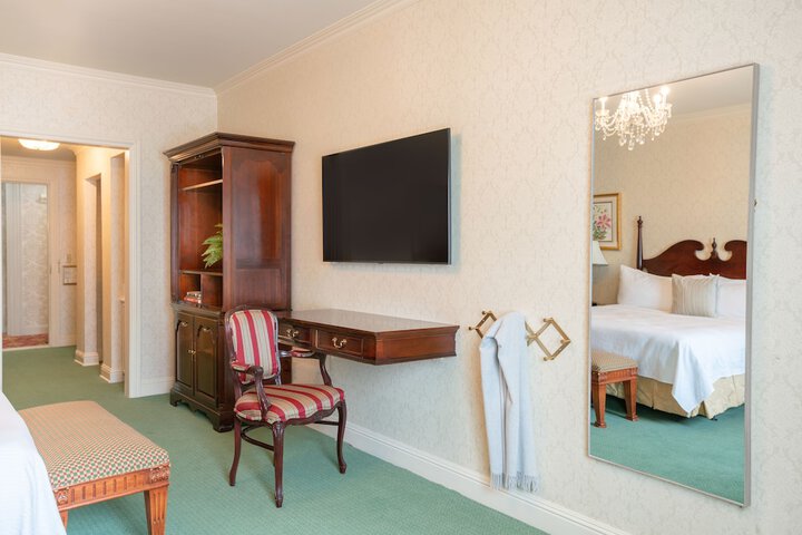 Room 43 of 52