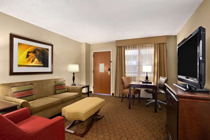Room 15 of 36