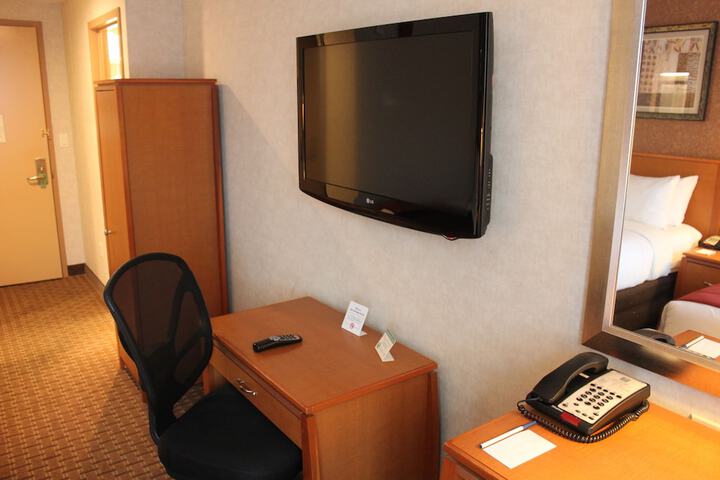 Room 17 of 40