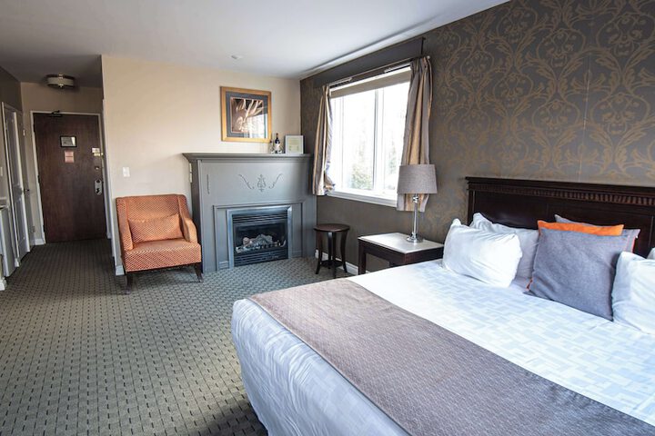 Room 44 of 73