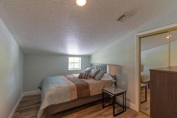 Lake Side Loft Appt