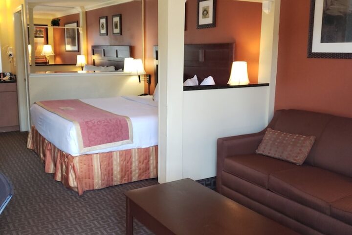Room 30 of 40