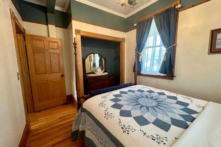 Dr Combackers Historic 1880s Home