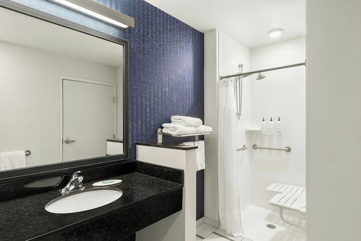 Fairfield Inn & Suites by Marriott St. Paul Northeast